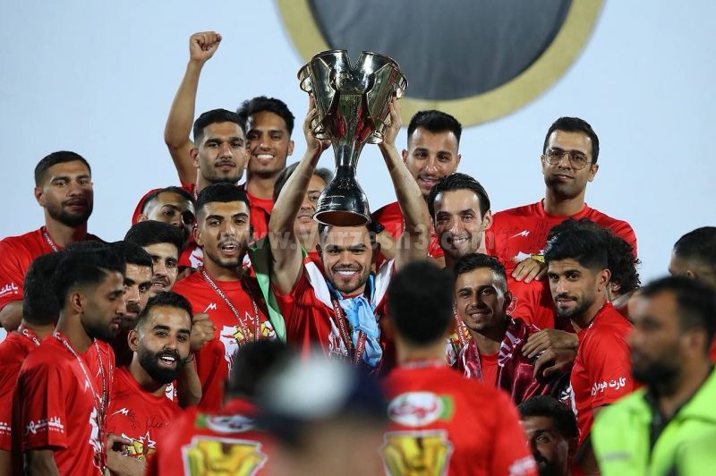 جشن قهرمانی پرسپولیس دردسرساز شد